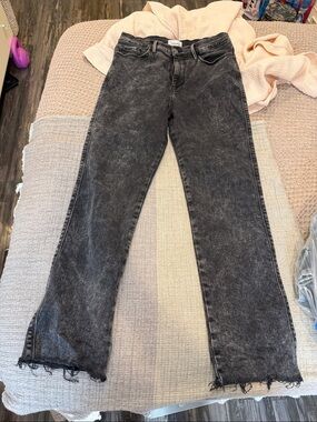 NWOT Frame Le Sylvie Slender Straight Black Mineral-Wash Flare Jeans 31